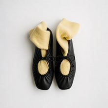 Load image into Gallery viewer, Hamilton Possum Merino Wool Socks - Custard