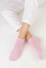 Load image into Gallery viewer, Napier Possum Merino Wool Socks - Festive Bloom
