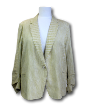 Load image into Gallery viewer, Siren. Relaxed Blazer - Size 20
