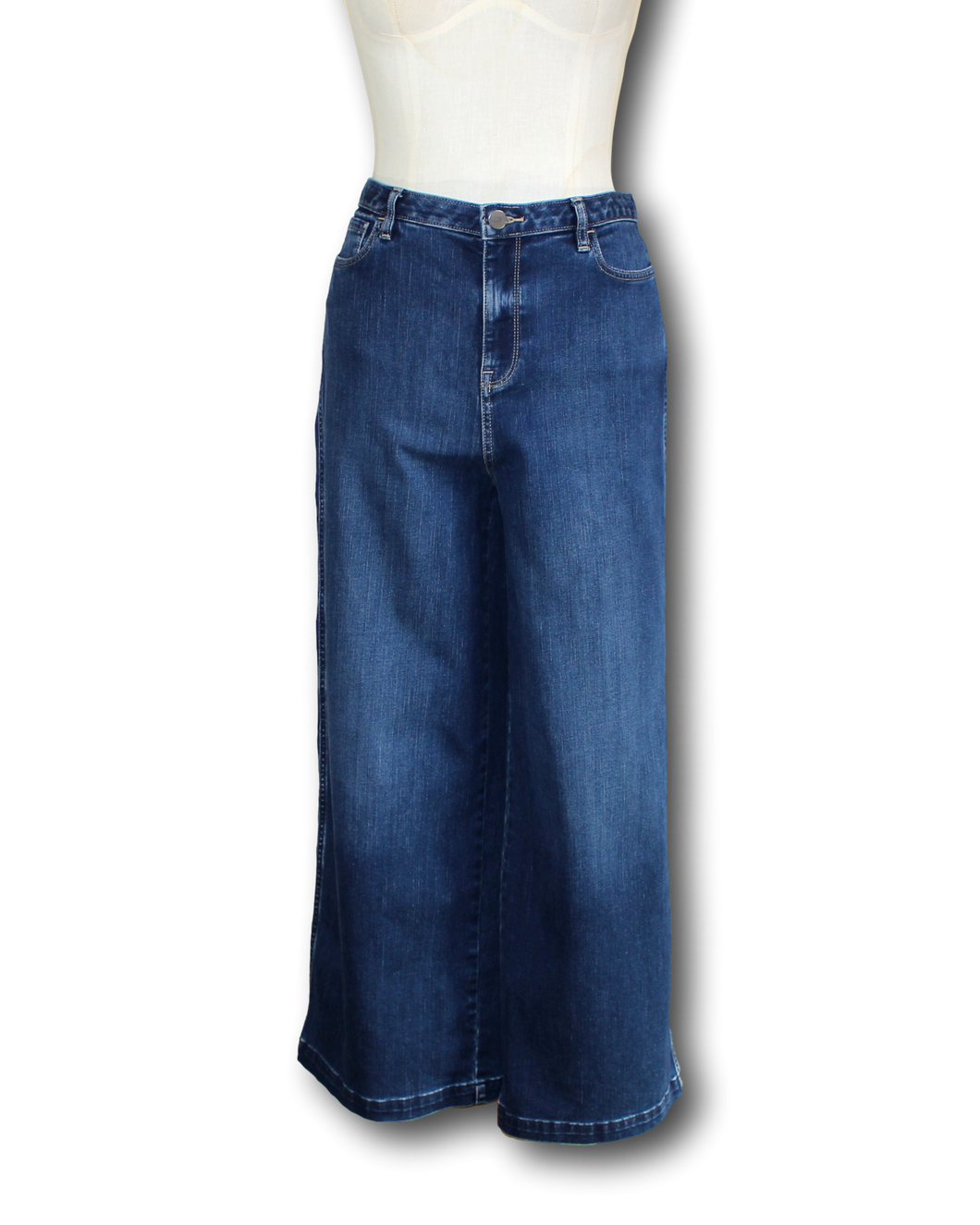 Elk. Wide Leg Jeans - Size 31/11