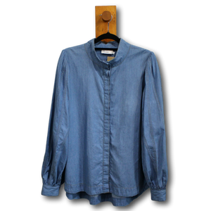 Zoe Kratzmann. Chambray Denim Shirt. Size 2 (12)