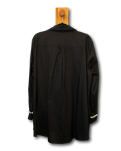 Load image into Gallery viewer, Trelise Cooper. Out Of This Pearl Shirt. Size 12
