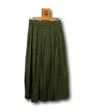 Load image into Gallery viewer, Kowtow. Flora Midi Skirt. Size S
